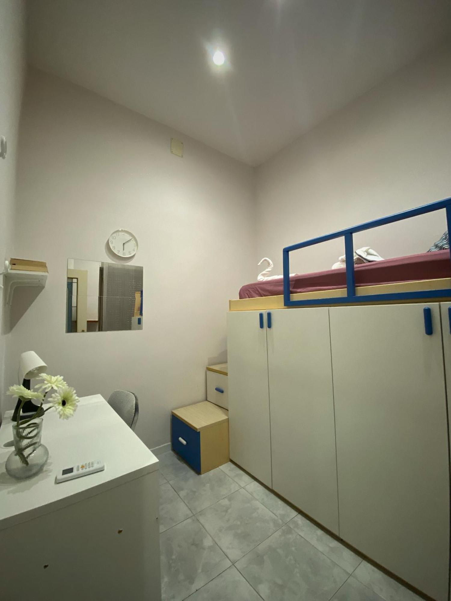 Apartament La Casa Al Centro " Vicino Al Centro Storico Di Napoli" Zewnętrze zdjęcie